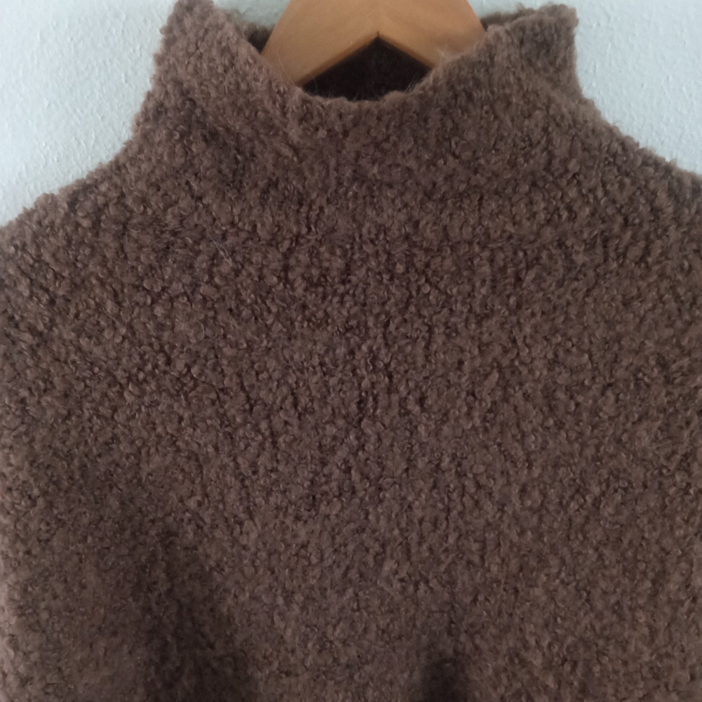 J. CREW Soft Yarn Boucle Turtleneck Sweater In Caramel Brown | M - Picture 4 of 8
